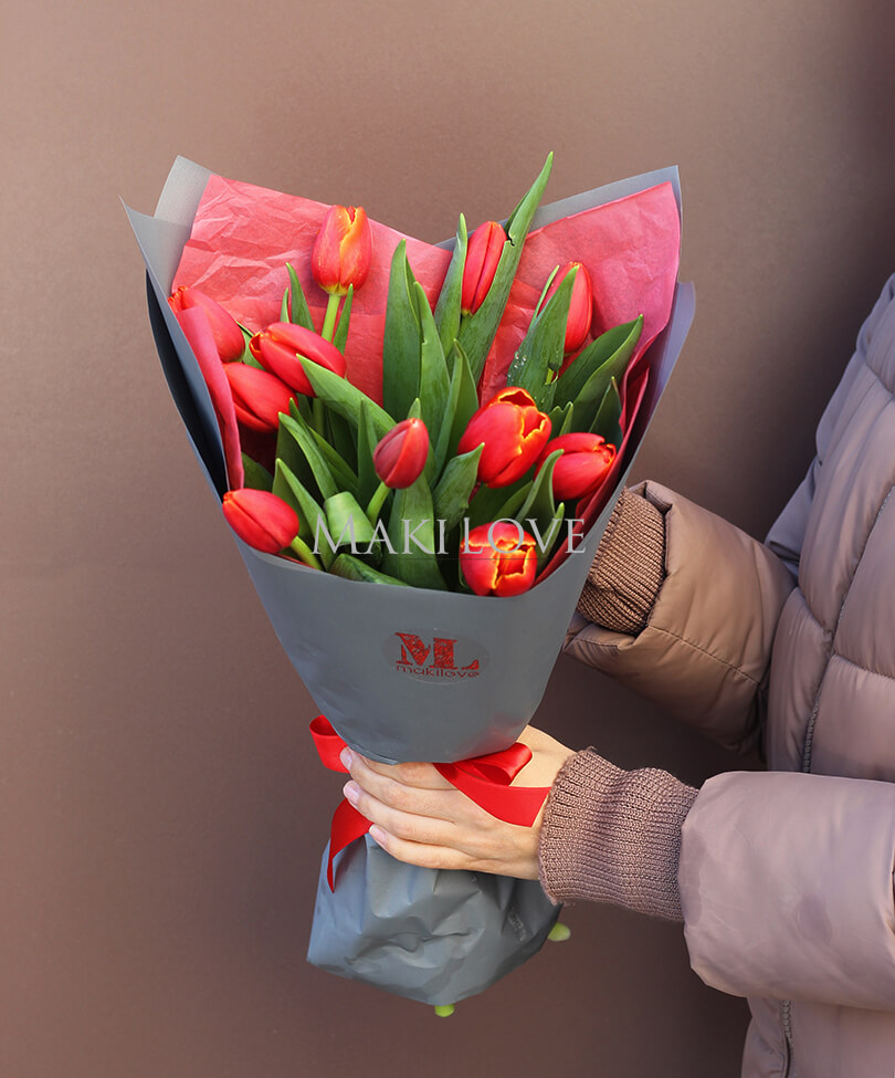 Букет тюльпанов «Вестники весны» 