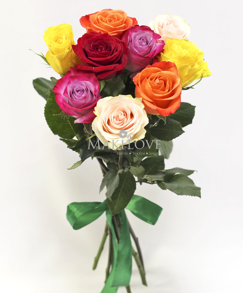 Букет из 9 разноцветных роз