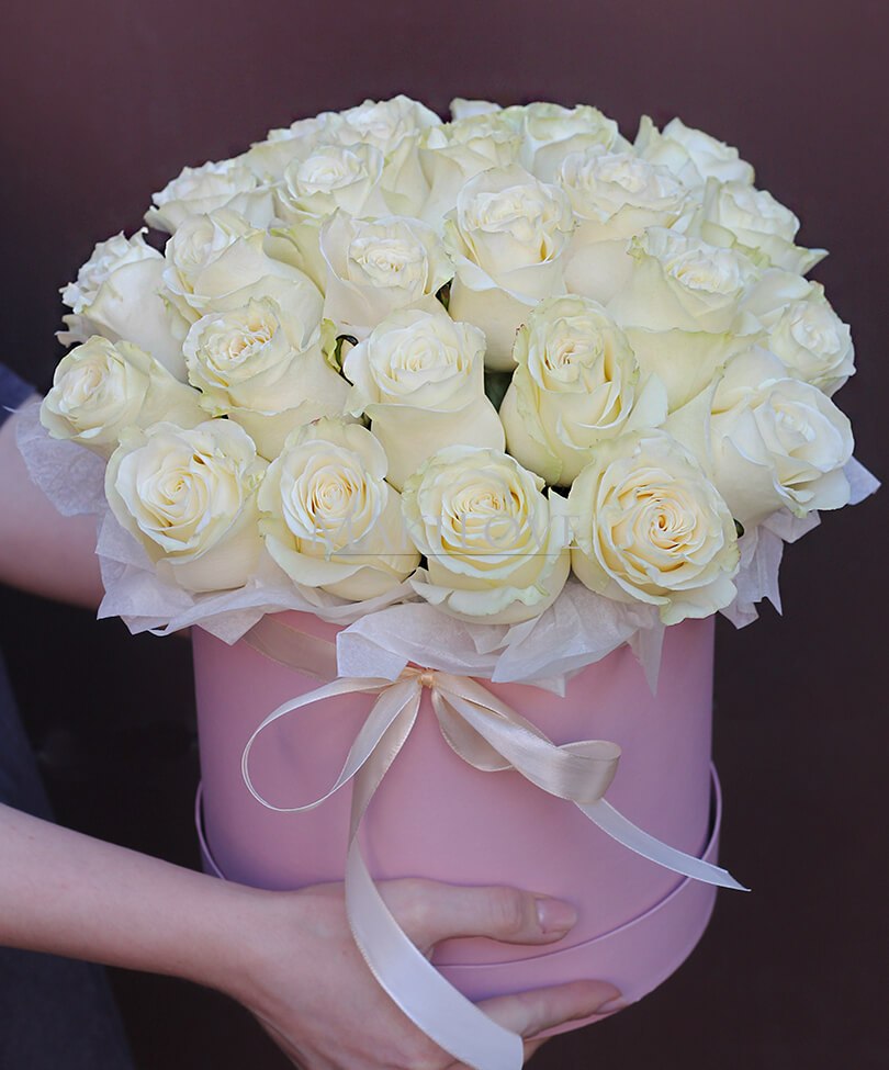 Букет «Белая любовь» из 25 белых роз