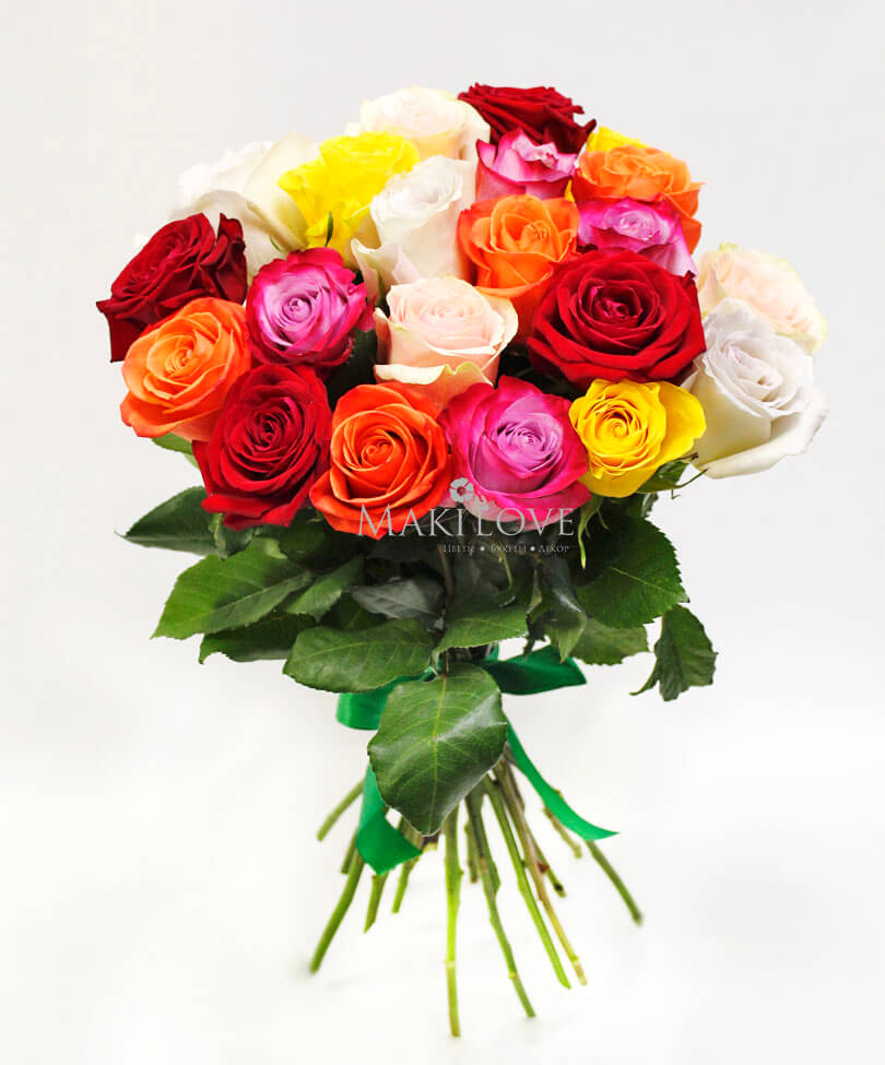 Букет из 21 разноцветной розы
