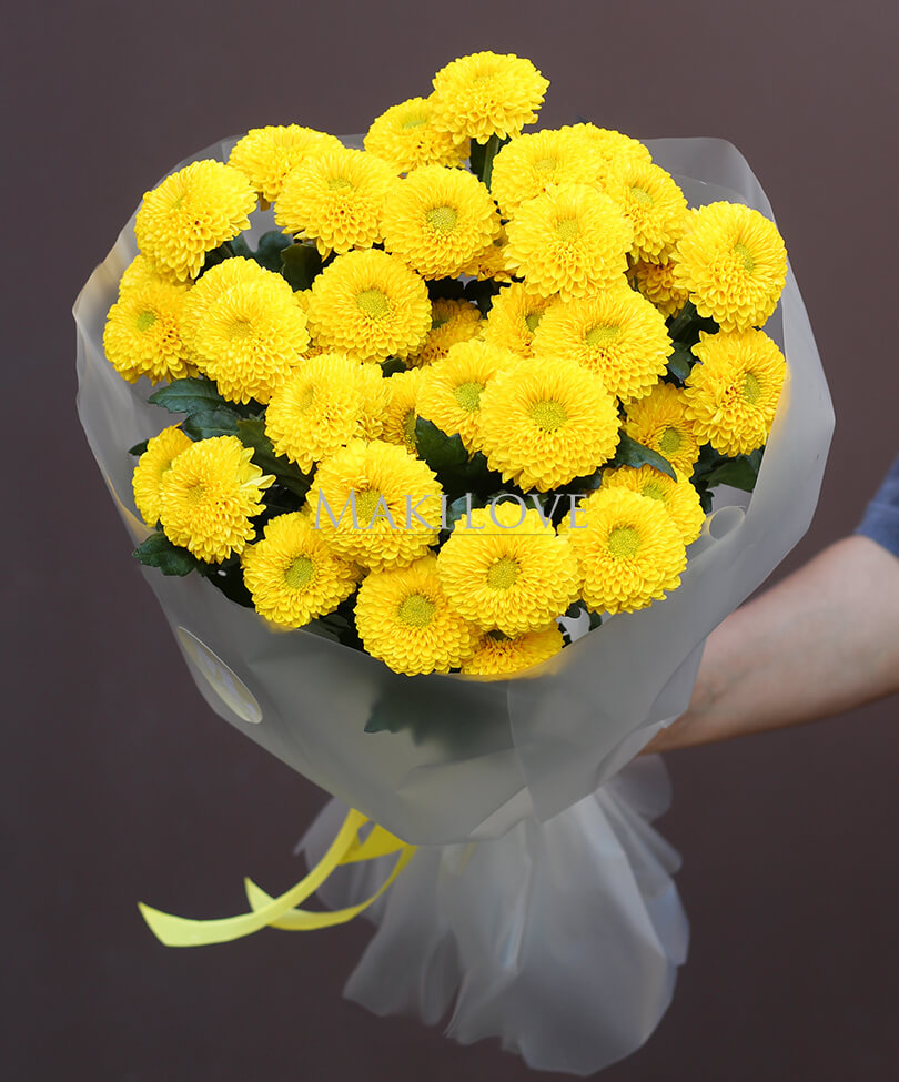 Букет из 5 желтых хризантем