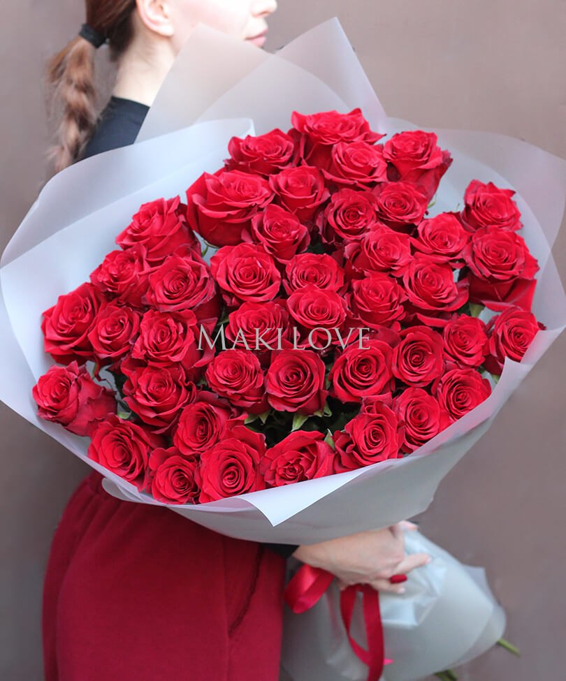 Букет из 41 красной розы