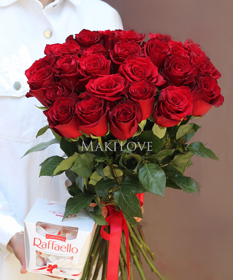 Охапка роз + Rafaello
