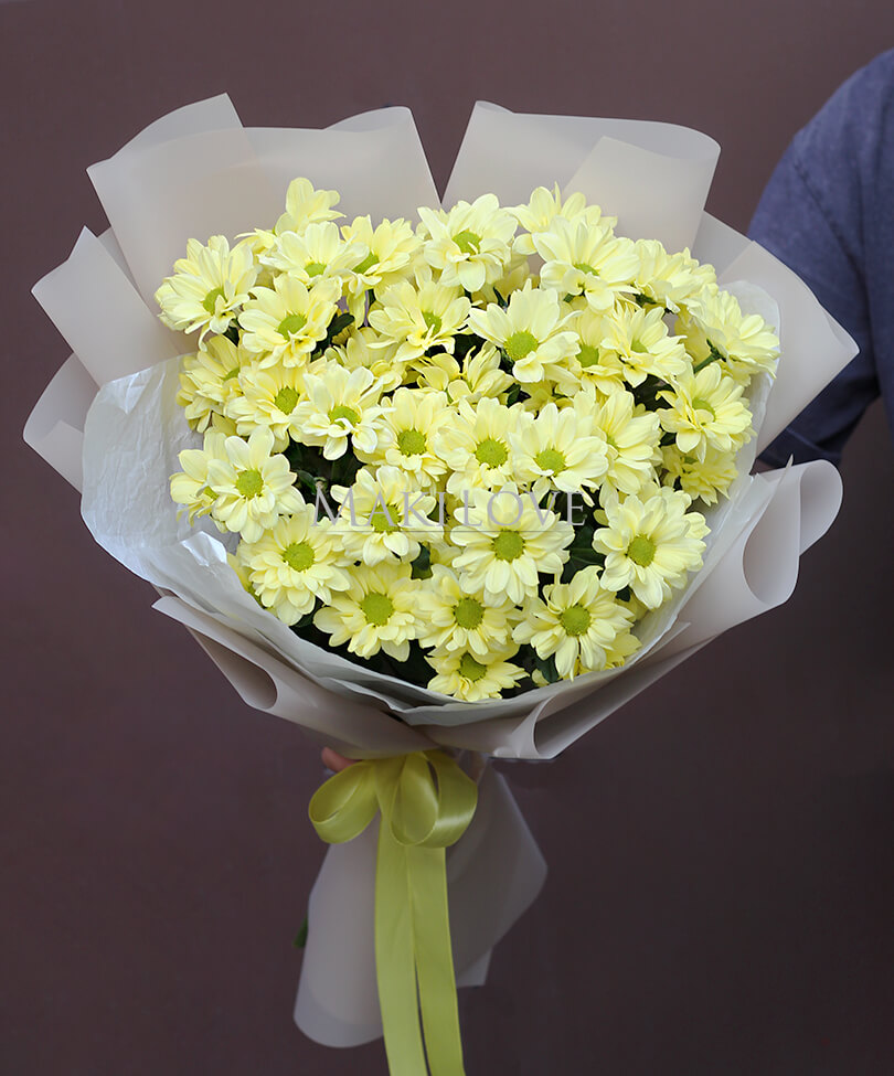 Букет из 5 желтых хризантем