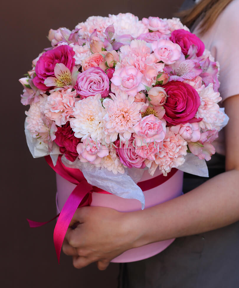 Букет «Сказочный эльф» в шляпной коробке»