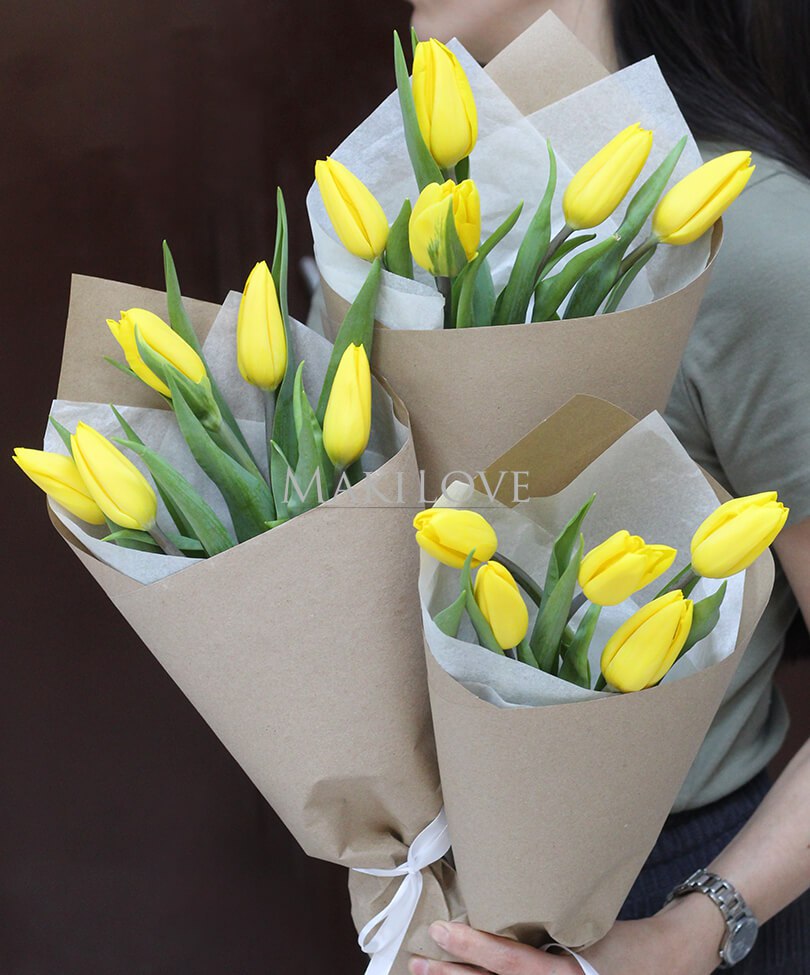 Весенние букеты для корпоративных заказов №1