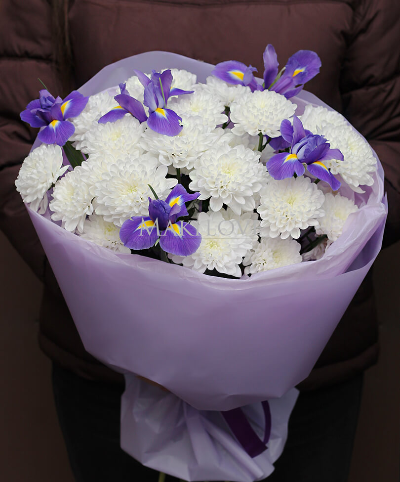 Букет ирисов «Беззаботная юность»