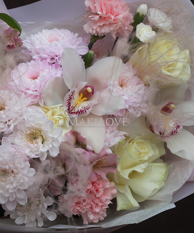 Букет с орхидеей "Ангельская нежность"