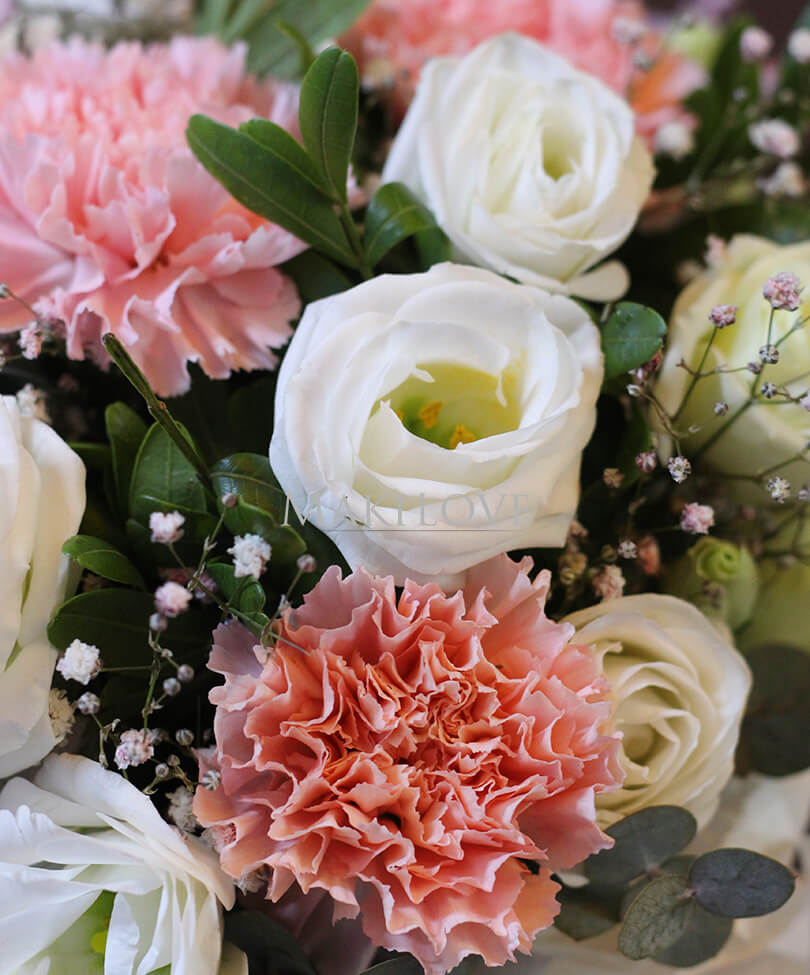 Букет «Торонто» в шляпной коробке