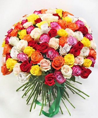 Букет 101 разноцветная роза