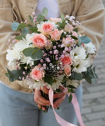 Свадебный букет невесты №46 с кустовой розой