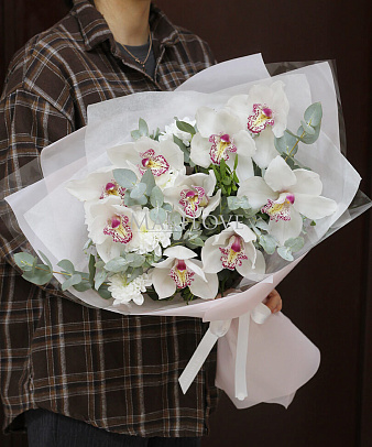 Букет орхидей «Незабываемый момент»