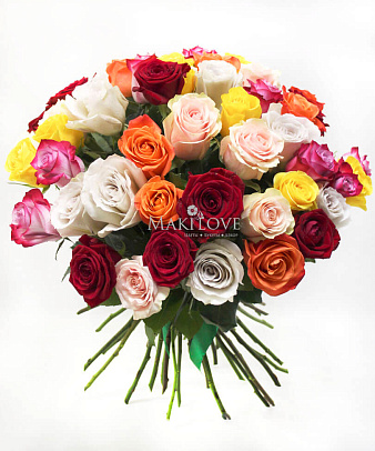Букет из 45 разноцветных роз