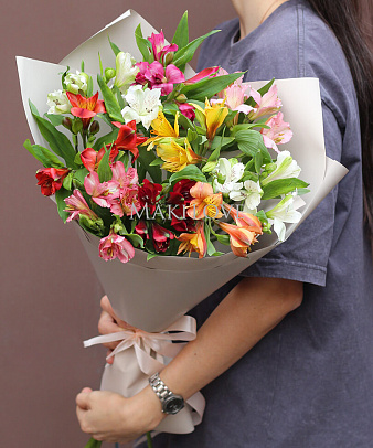 Букет из 9 альстромерий