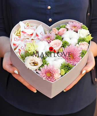 Композиция «Моя любовь» в коробке-сердце