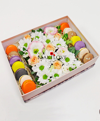 Коробочка с макаронс №5