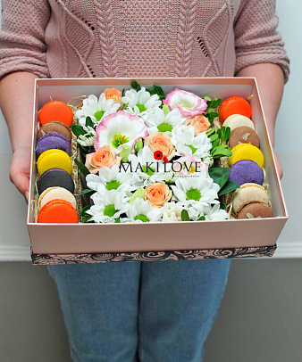Коробочка с макаронс №5