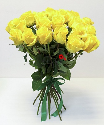 Букет из 25 желтых роз