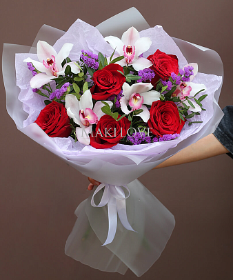 Букет «Роскошь и благородство»