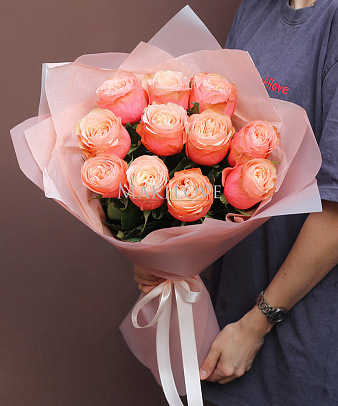 Букет из 11 пионовидных роз